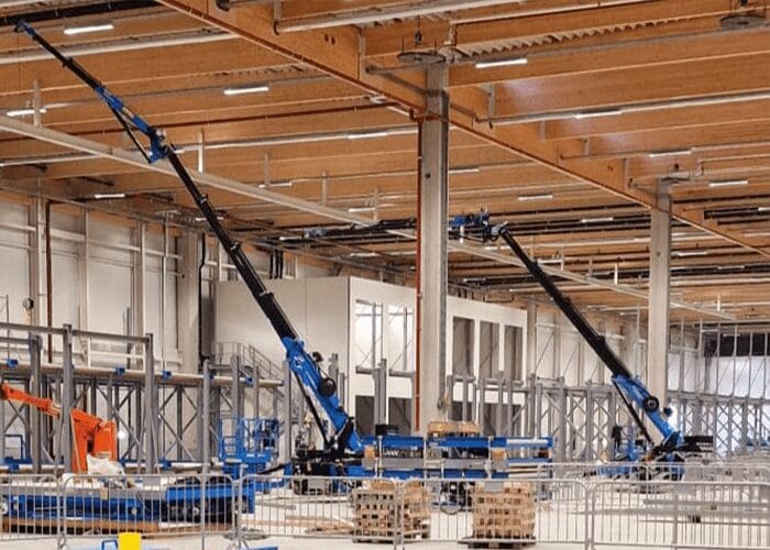 Hoeflon C30e huren Ecranes