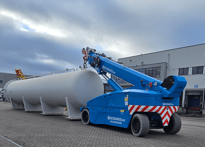 Valla V210R Pick & Carry kraan huren Ecranes