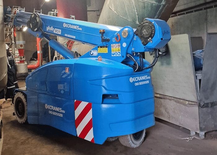 Valla V80R 8 ton s Pick & Carry kraan huren Ecranes