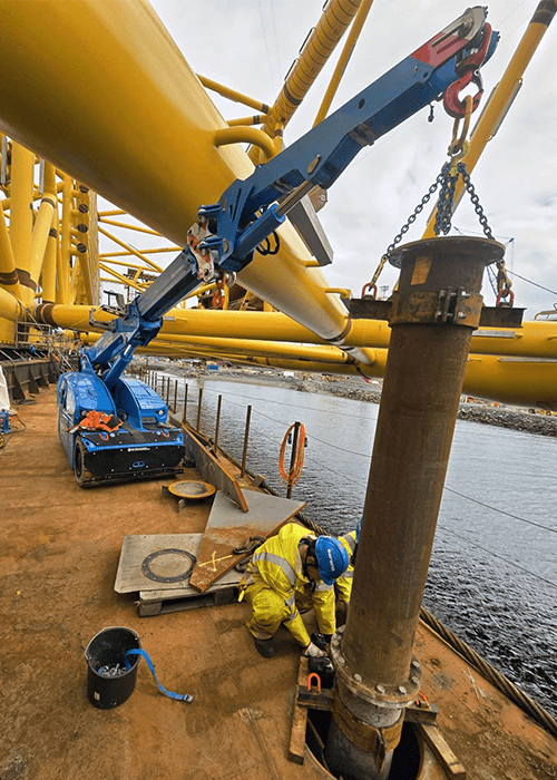 Tadano Valla V80R 8 tons Pick & Carry kraan huren Ecranes