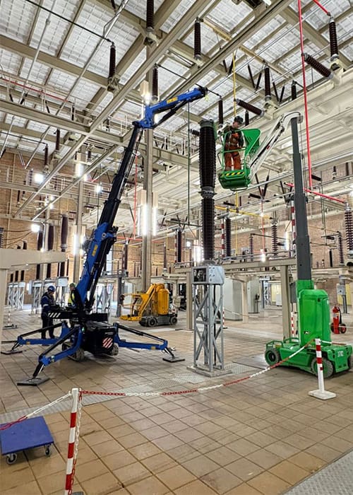 Hoeflon C10e met hoogte berperking huren bij Ecranessoftwarematige UDL-begrenzing (Upper Limit Device). Hiermee kunnen wij de kraan exact begrenzen op: ✔️ Maximale hijshoogte ✔️ Maximale vlucht/radius ✔️ Zwenkbereik